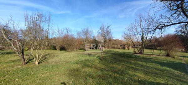 Terrain Damparis 1046 m2 constructibles dans un cadre privilegié