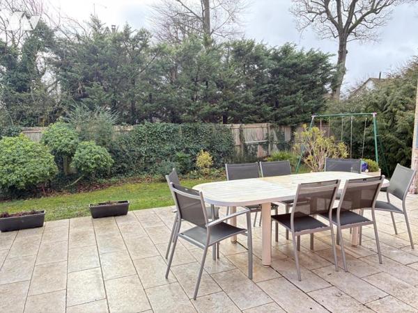 Maison traditionnelle sur sous-sol total