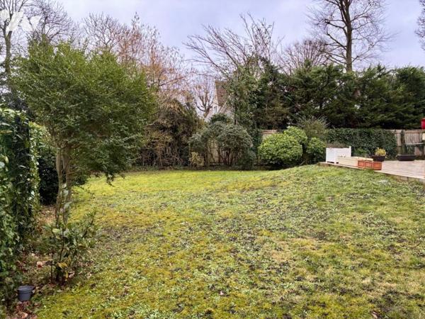 Maison traditionnelle sur sous-sol total