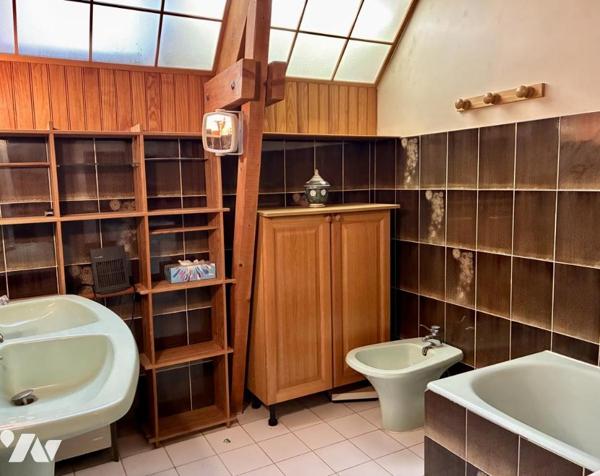 Maison traditionnelle sur sous-sol total