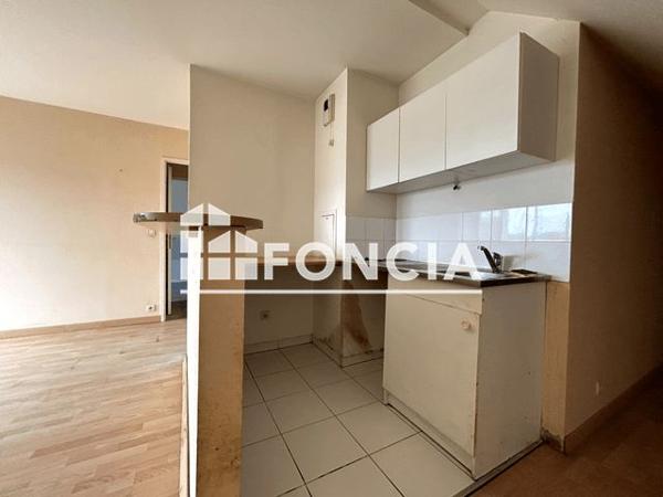 À vendre Appartement 2 pièces 33 m² - Corbeil-essonnes 91100