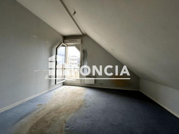 À vendre Appartement 2 pièces 33 m² - Corbeil-essonnes 91100