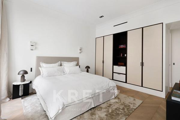 Appartement entièrement rénové à deux pas de la Rue du Bac