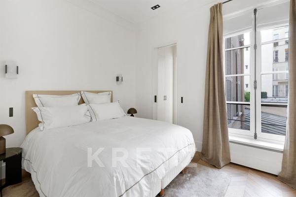 Appartement entièrement rénové à deux pas de la Rue du Bac