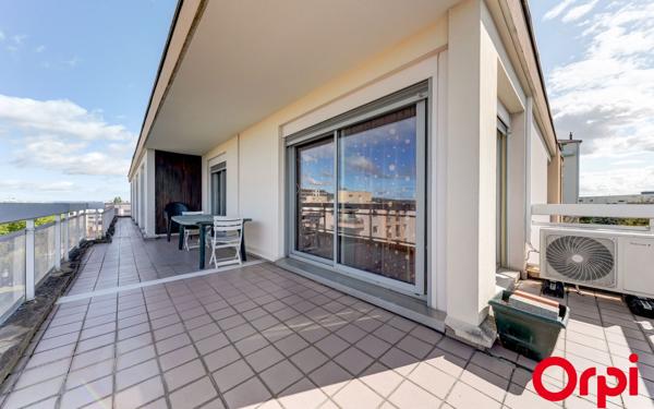 Appartement à vendre    6 pièces • 170,46 m2 Lyon 4