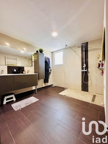 Maison à vendre 5 pièces 180 m² Saint-Pryvé-Saint-Mesmin