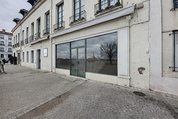 Local d’activité à louer - Chalon-sur-Saône, Saône-et-Loire - 71