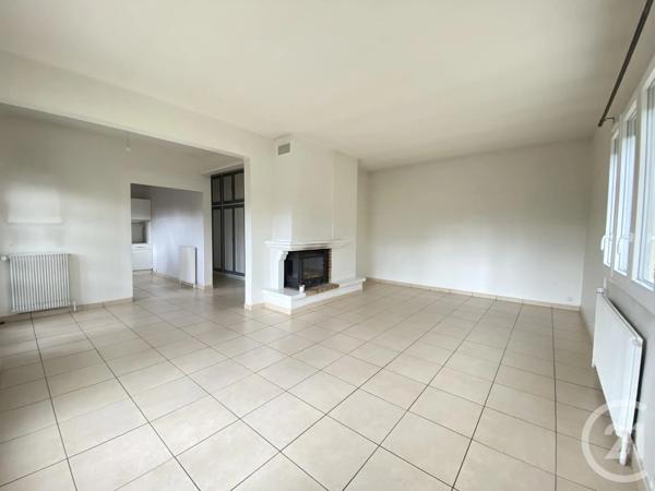 Maison à vendre  5 pièces - 118,64 m 2   MAUREPAS  - 78