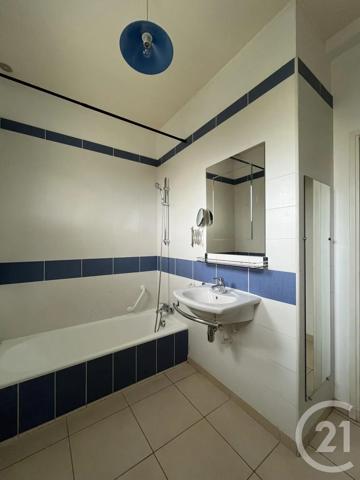 Maison à vendre  5 pièces - 118,64 m 2   MAUREPAS  - 78