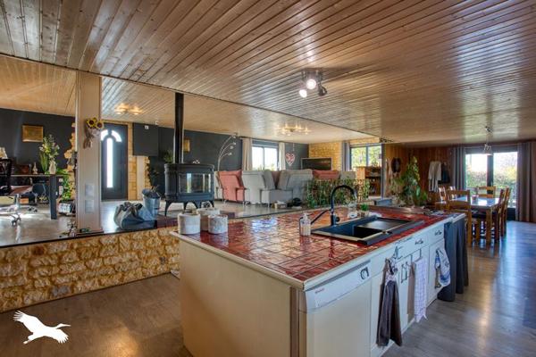 Maison à vendre |  Meyrals |  8 pièces | 264 m²