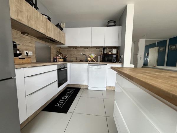 Appartement à vendre 239 856 € Saint-Priest 3 p 66 m² DPE C
