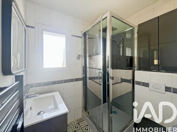 Maison à vendre 10 pièces 228 m² Mas-de-Londres