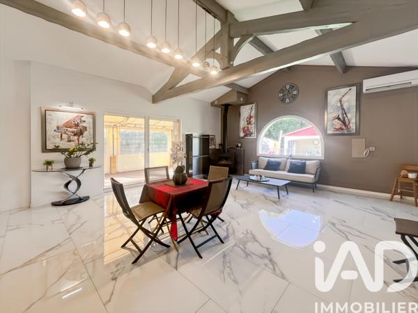 Maison à vendre 10 pièces 228 m² Mas-de-Londres