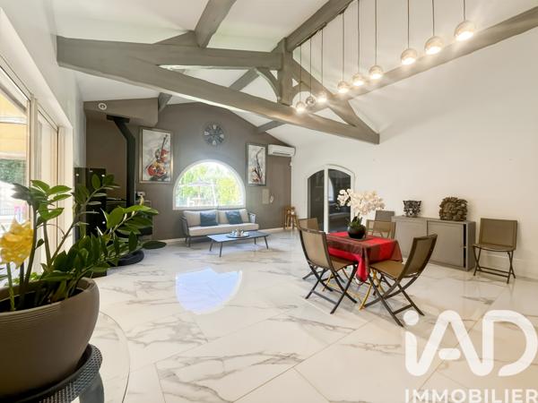 Maison à vendre 10 pièces 228 m² Mas-de-Londres
