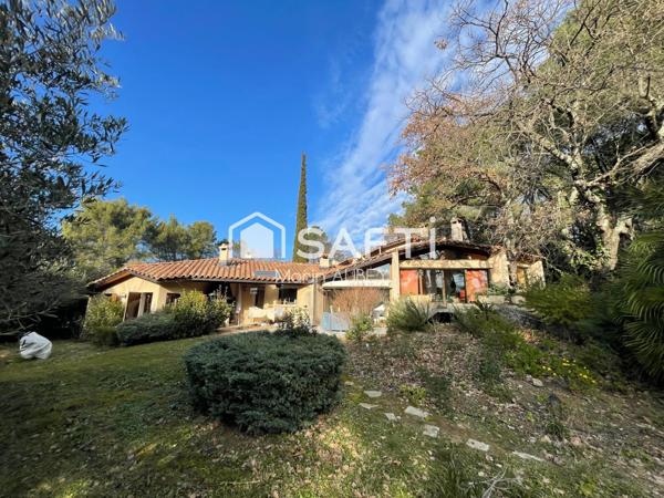 MAISON D’ARCHITECTE DANS SON ECRIN NATUREL