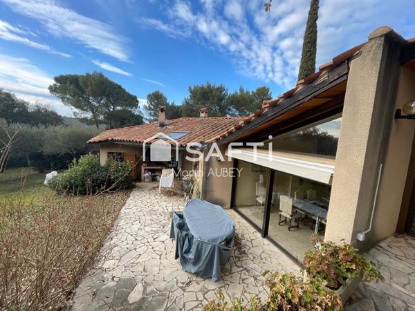 MAISON D’ARCHITECTE DANS SON ECRIN NATUREL