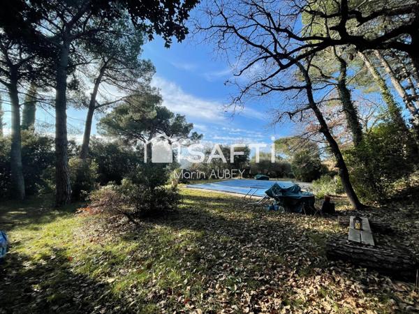 MAISON D’ARCHITECTE DANS SON ECRIN NATUREL