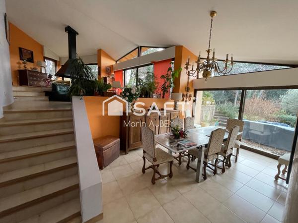 MAISON D’ARCHITECTE DANS SON ECRIN NATUREL