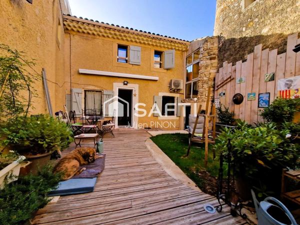 magnifique maison de village du XIXe siècle à Rustrel