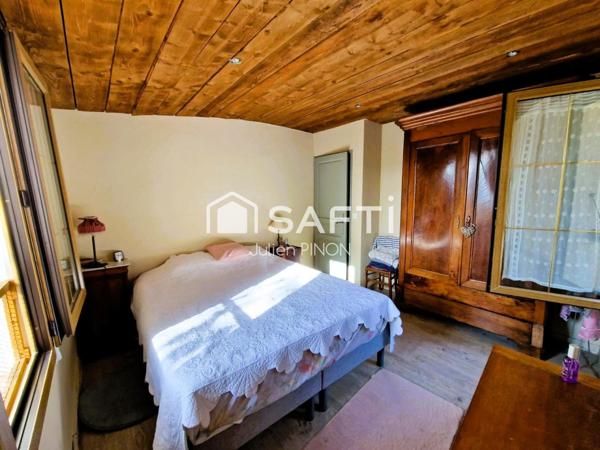 magnifique maison de village du XIXe siècle à Rustrel