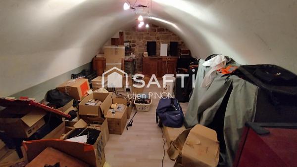 magnifique maison de village du XIXe siècle à Rustrel