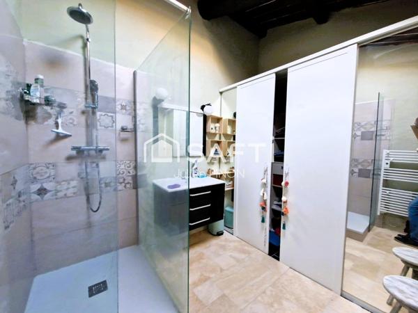 magnifique maison de village du XIXe siècle à Rustrel