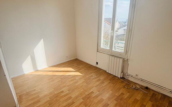 Maison à vendre    3 pièces • 56 m2 Saint-Denis