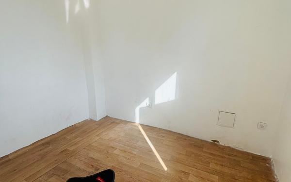Maison à vendre    3 pièces • 56 m2 Saint-Denis