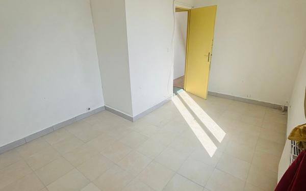 Maison à vendre    3 pièces • 56 m2 Saint-Denis