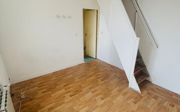 Maison à vendre    3 pièces • 56 m2 Saint-Denis