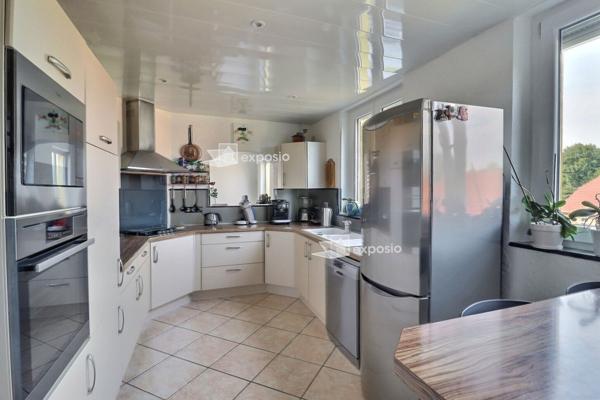 MAISON DANS COPROPRIETE de  186.6 Habitable et 234,65 au sol