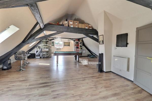 MAISON DANS COPROPRIETE de  186.6 Habitable et 234,65 au sol