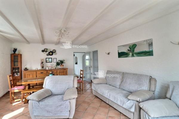 MAISON DANS COPROPRIETE de  186.6 Habitable et 234,65 au sol