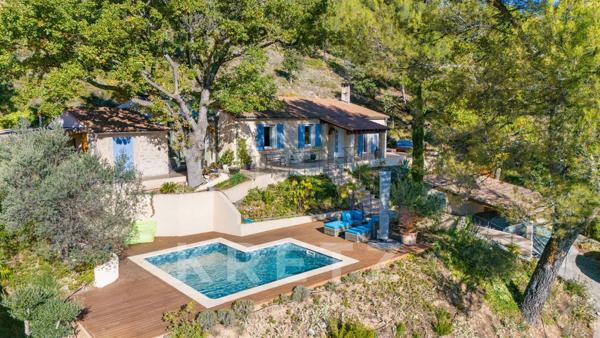 Exclusivité -Villeneuve -Maison rénovée avec piscine et vue dégagée - 140m² sur plus de 1000m² de te