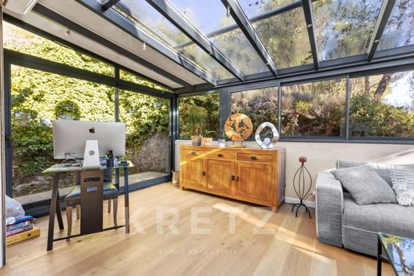 Exclusivité -Villeneuve -Maison rénovée avec piscine et vue dégagée - 140m² sur plus de 1000m² de te