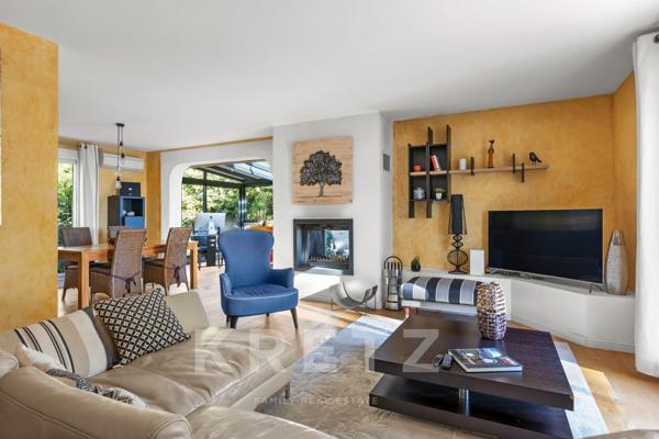 Exclusivité -Villeneuve -Maison rénovée avec piscine et vue dégagée - 140m² sur plus de 1000m² de te