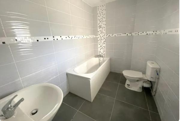 Lommoye (78270) GRANGE RENOVEE 5 PIECES 3 CHAMBRES LOMMOYE YVELINES