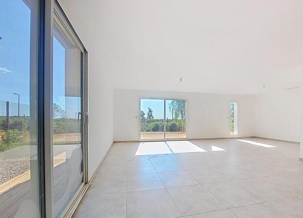 Villa neuve T5 de 135 m² sur 350 m² de terrain