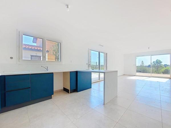 Villa neuve T5 de 135 m² sur 350 m² de terrain
