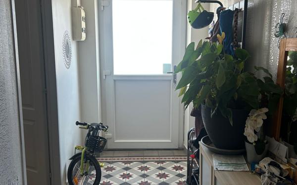Immeuble à vendre    10 pièces • 211 m2 Les Avenières