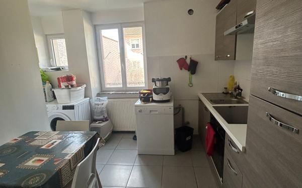 Immeuble à vendre    10 pièces • 211 m2 Les Avenières