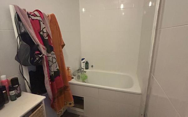Immeuble à vendre    10 pièces • 211 m2 Les Avenières