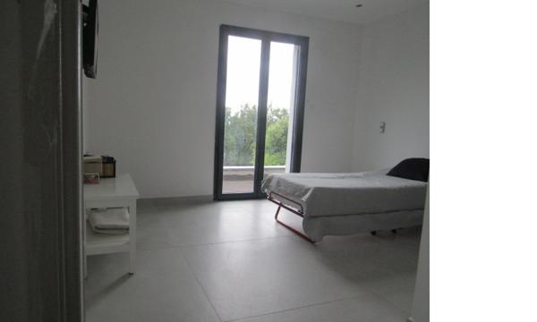 Villa neuve contemporaine 220m²  4 chambres sur terrain de 1200m² Donzère 465 000HAI