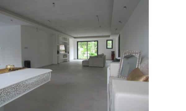 Villa neuve contemporaine 220m²  4 chambres sur terrain de 1200m² Donzère 465 000HAI