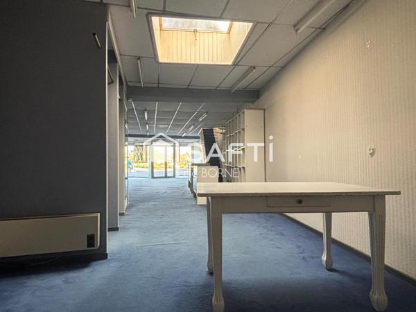 Arques - local  avec espace de vie , bureau - Idéal investisseur