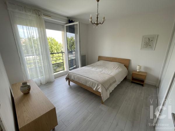 APPARTEMENT - T3 - DERNIER ETAGE - 77M²