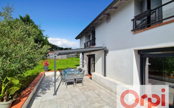 Maison à vendre    7 pièces •  Castelnau-d'Estrétefonds