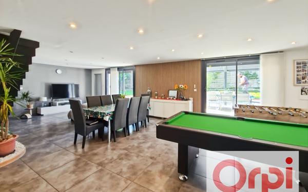 Maison à vendre    7 pièces •  Castelnau-d'Estrétefonds