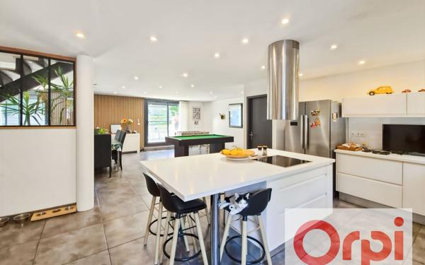 Maison à vendre    7 pièces •  Castelnau-d'Estrétefonds