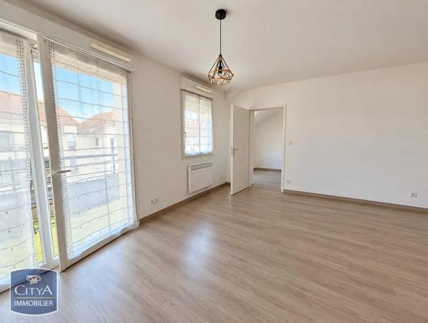 Appartement à louer 2 pièces 41.72m² Dourdan (91410)